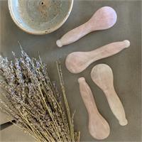 Rose Quartz Gua Sha Spoon - Sesen Skin Body Wellness